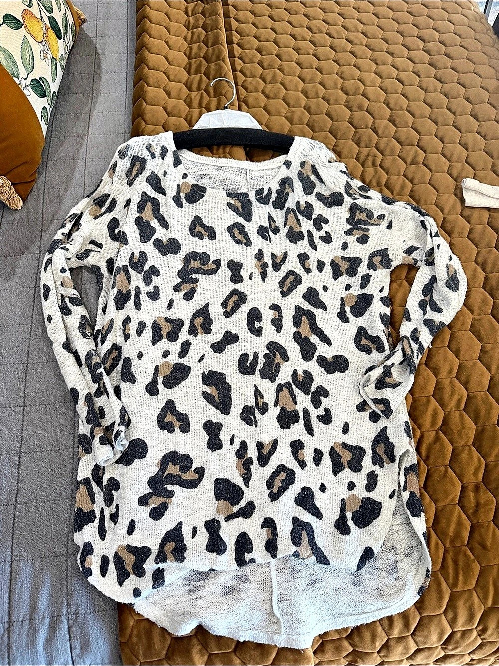 Luna Chic Animal Print Crew Neck Sweater Size Medium